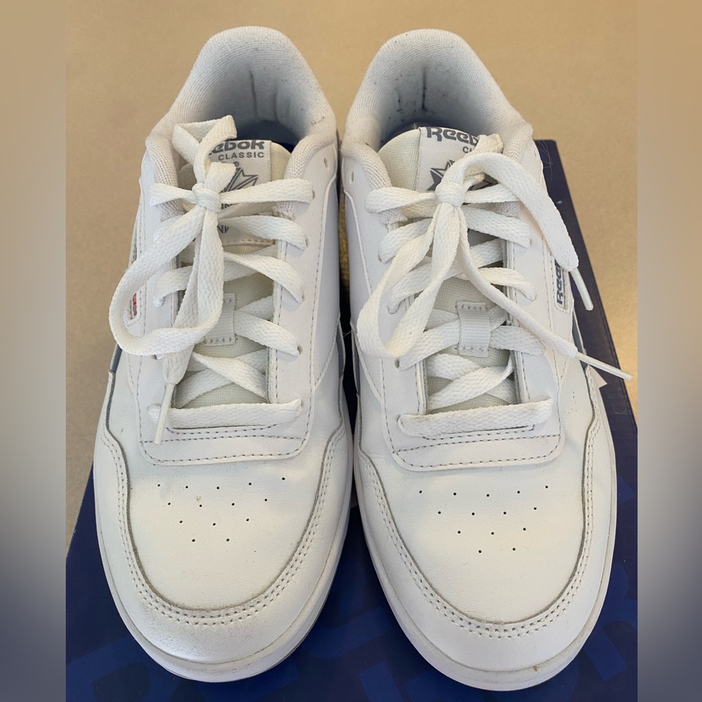 Reebok Club MEMT Women’s Tennis Shoe